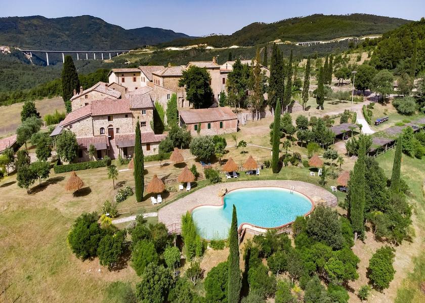 Tuscany Monticiano Exterior Detail
