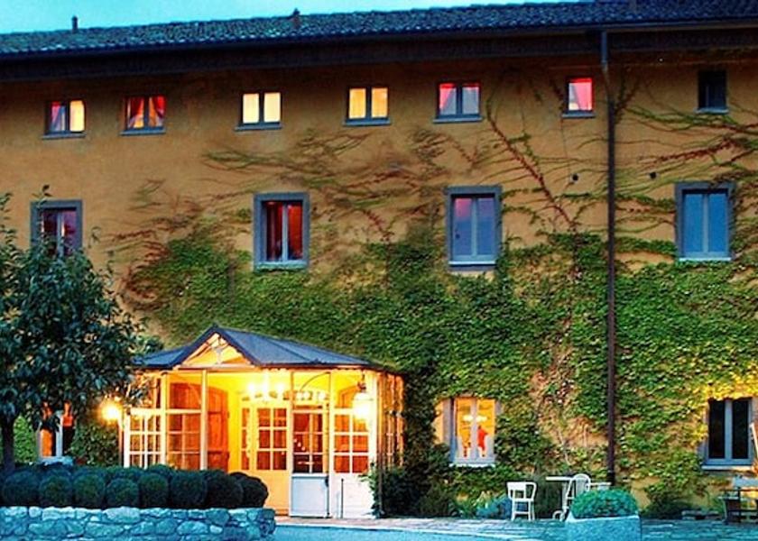 Piedmont Gavi Facade