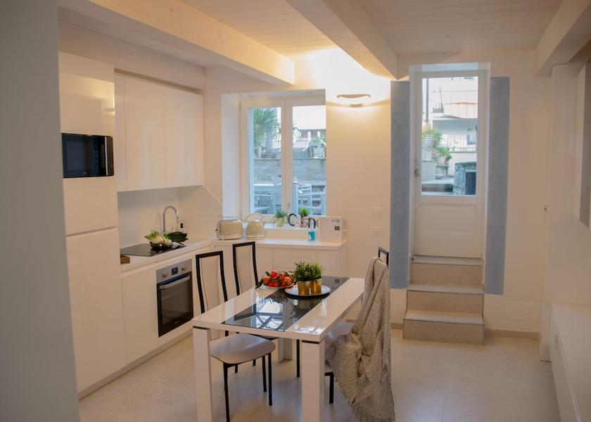 Piedmont Cannobio In-Room Dining