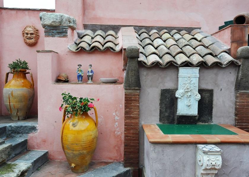 Sicily Trecastagni Property Grounds