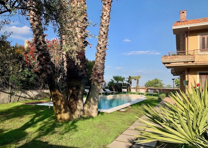 Sicily Trecastagni Garden