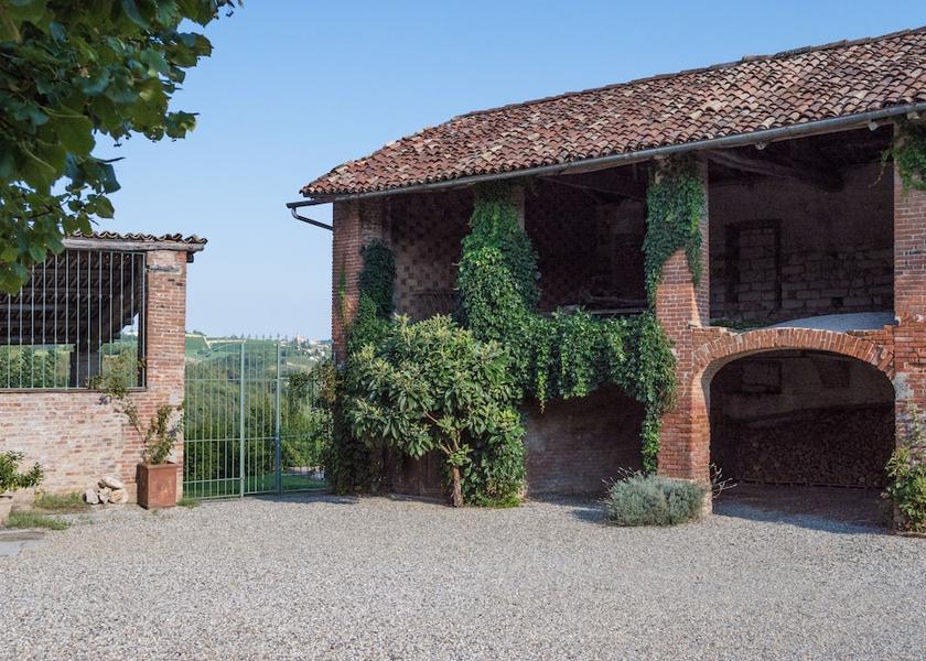 Piedmont Alfiano Natta Exterior Detail