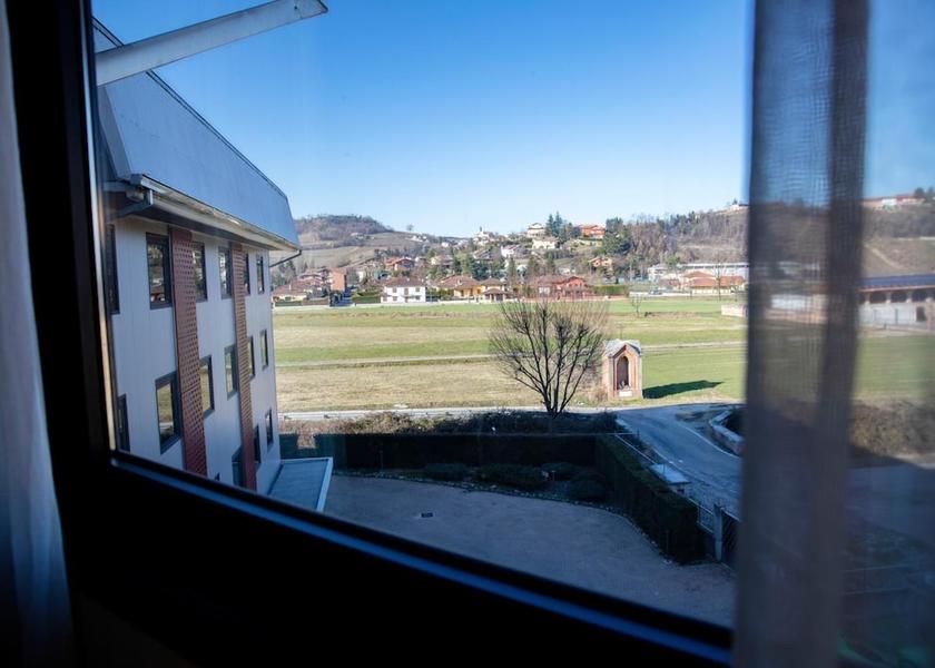 Piedmont Castagnito Balcony