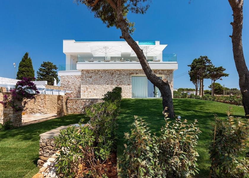 Puglia Salve Property Grounds