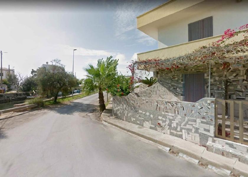 Puglia Salve Property Grounds