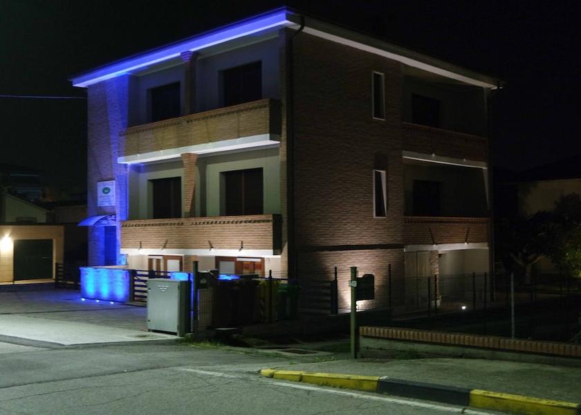 Veneto Occhiobello Exterior Detail