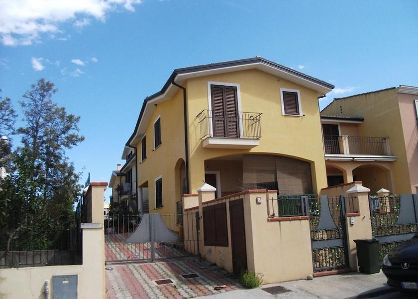 Sardinia Girasole Exterior Detail