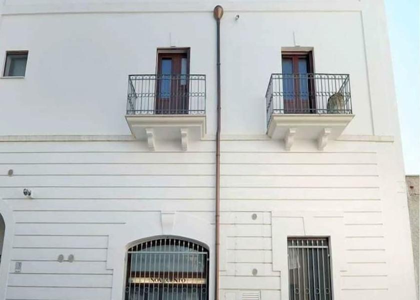 Puglia Massafra Exterior Detail