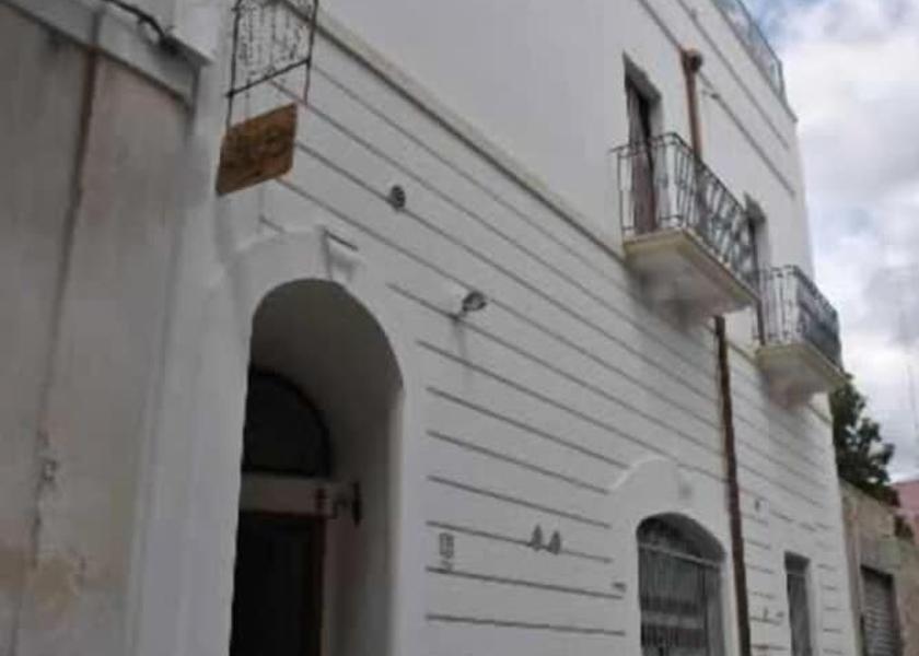 Puglia Massafra Exterior Detail