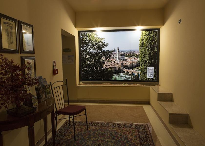 Veneto Caldiero Interior Entrance