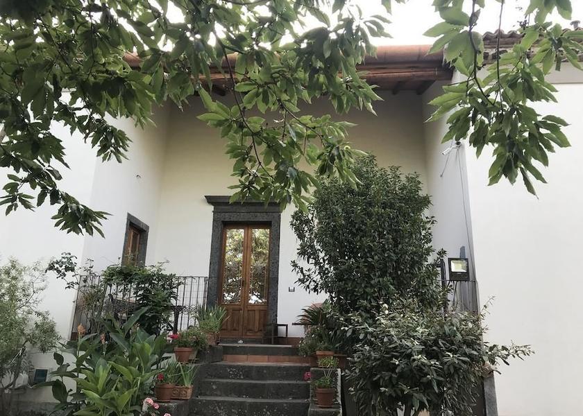 Sicily Randazzo Exterior Detail