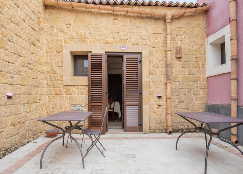 Sicily Carlentini Balcony