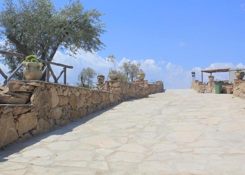 Sicily Carlentini Property Grounds