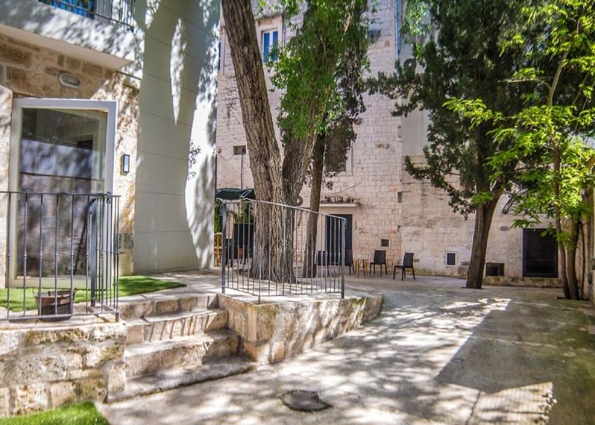 Puglia Locorotondo Entrance