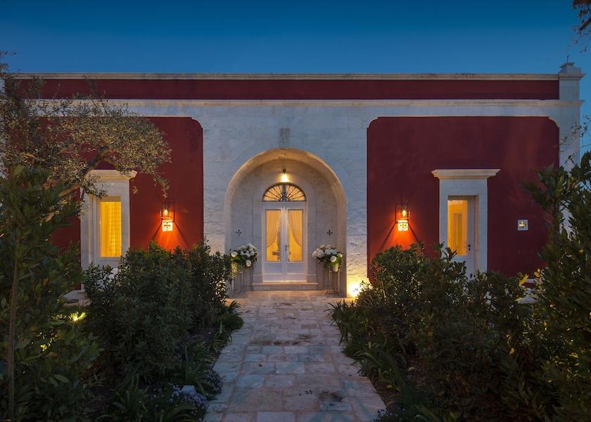 Puglia Locorotondo Entrance