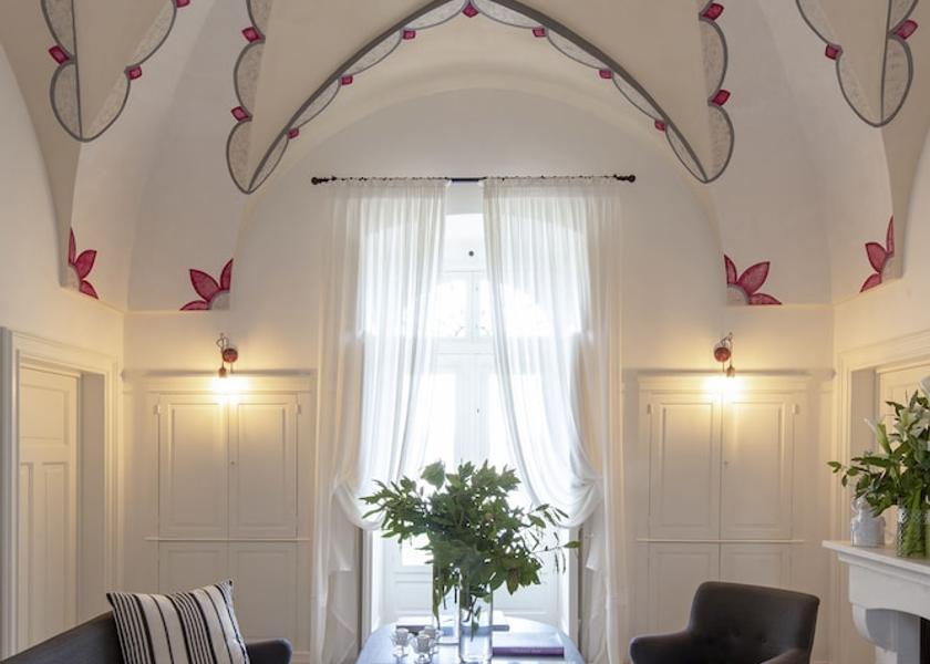 Puglia Locorotondo Interior Entrance