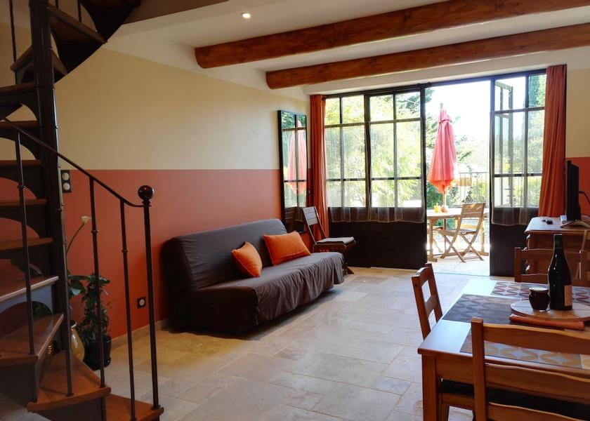 Provence - Alpes - Cote d'Azur Loriol-du-Comtat Interior Entrance