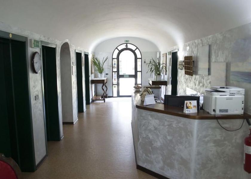 Emilia-Romagna Campagnola Emilia Reception