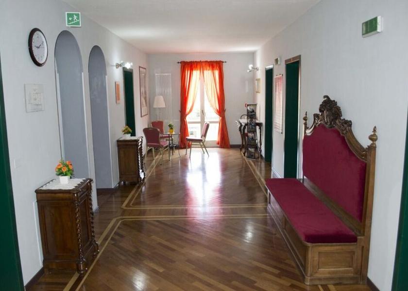 Emilia-Romagna Campagnola Emilia Interior Entrance