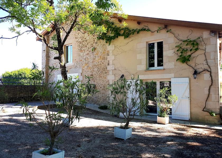 Nouvelle-Aquitaine Floirac Facade