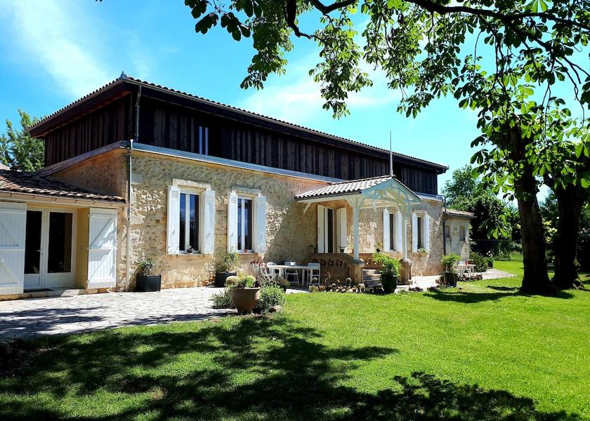 Nouvelle-Aquitaine Floirac Facade