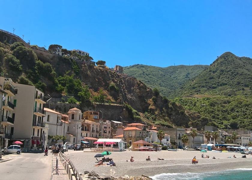 Calabria Scilla Exterior Detail