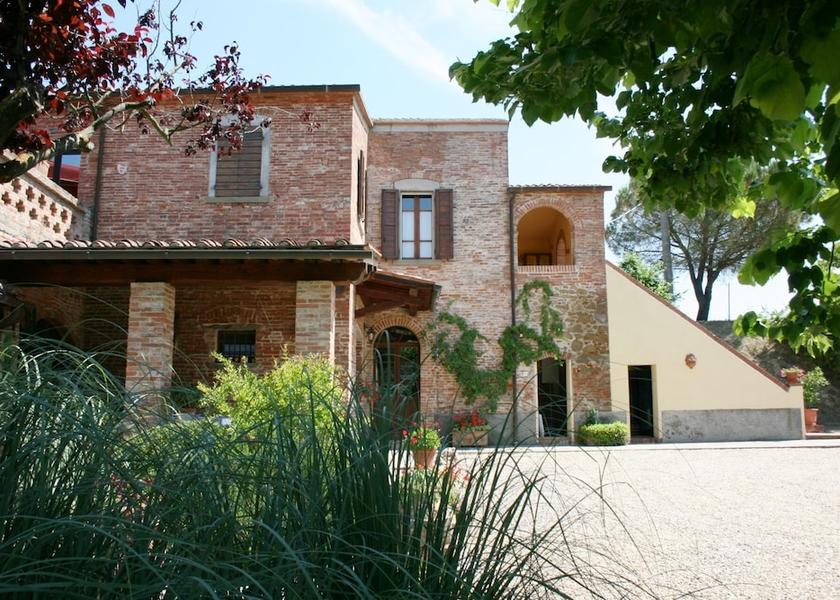 Tuscany Foiano della Chiana Exterior Detail