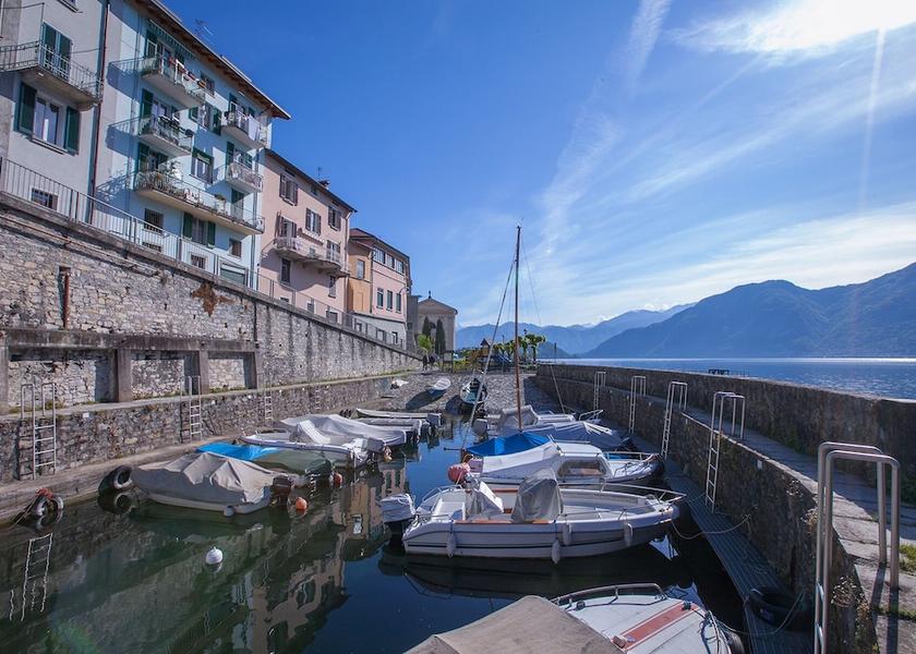 Lombardy Domaso Exterior Detail