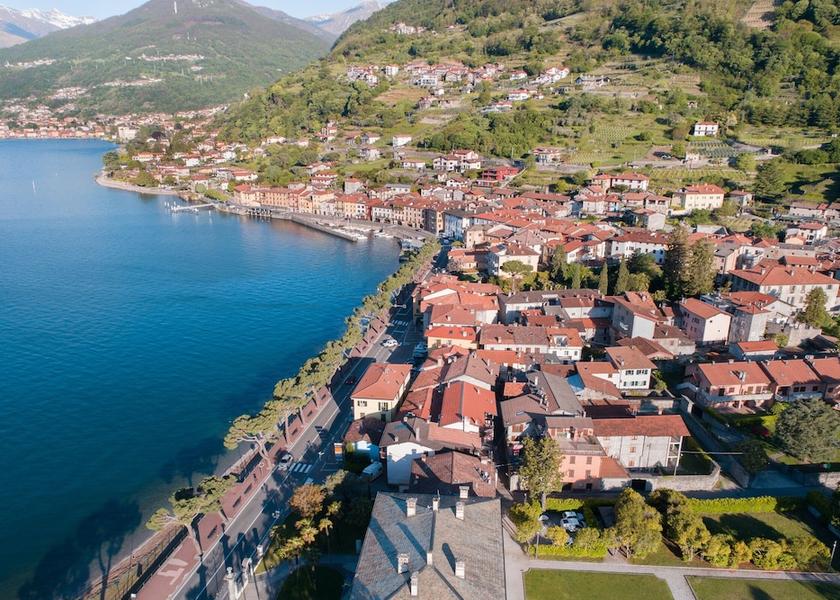 Lombardy Domaso Exterior Detail