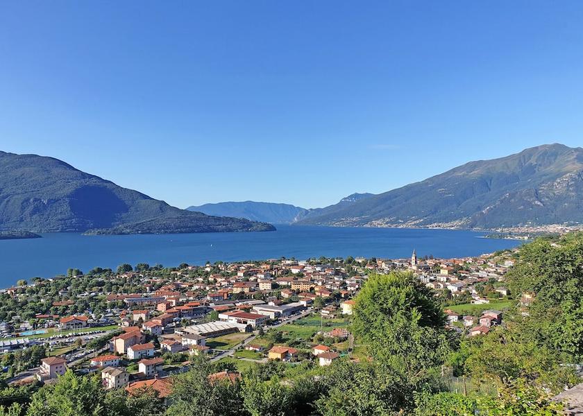 Lombardy Domaso Exterior Detail