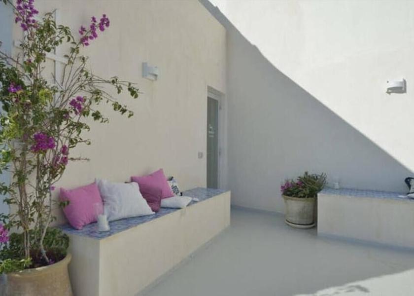 Sicily Favara Property Grounds