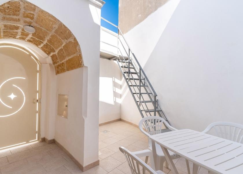 Puglia Veglie Interior Entrance