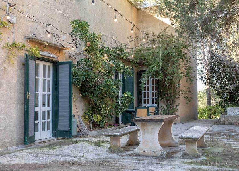 Puglia Casarano Exterior Detail