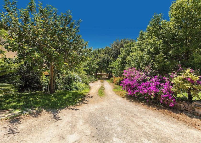 Puglia Casarano Exterior Detail