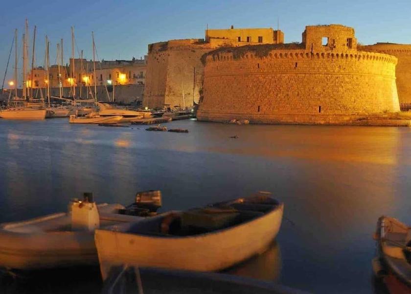 Puglia Casarano Exterior Detail