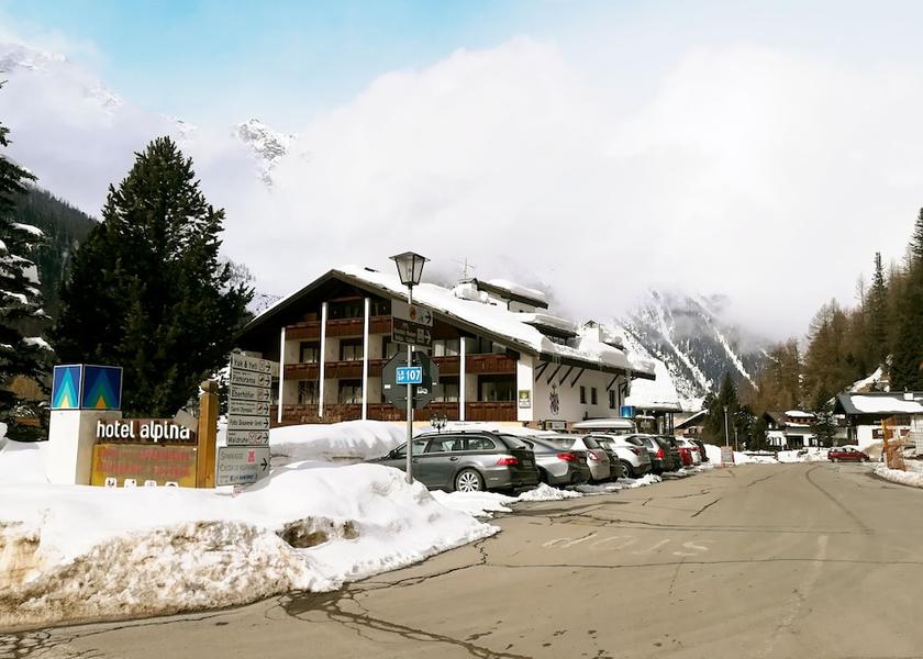 Trentino-Alto Adige Stelvio Exterior Detail