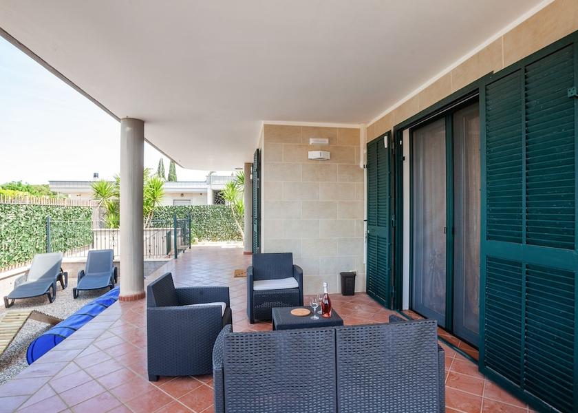 Puglia Valenzano Terrace