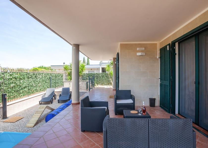 Puglia Valenzano Terrace