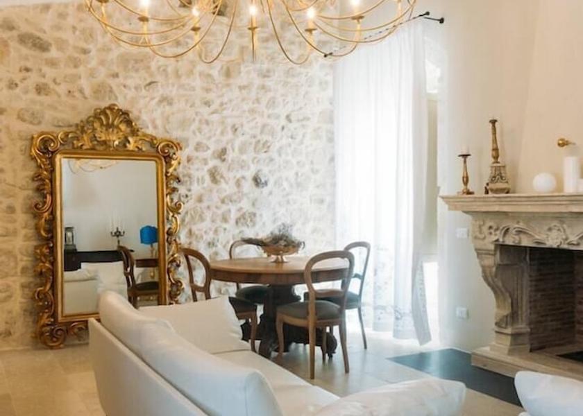 Sicily Palazzolo Acreide Lobby