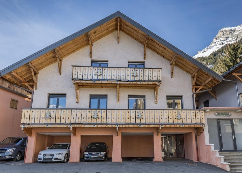 Auvergne-Rhone-Alpes Passy Facade