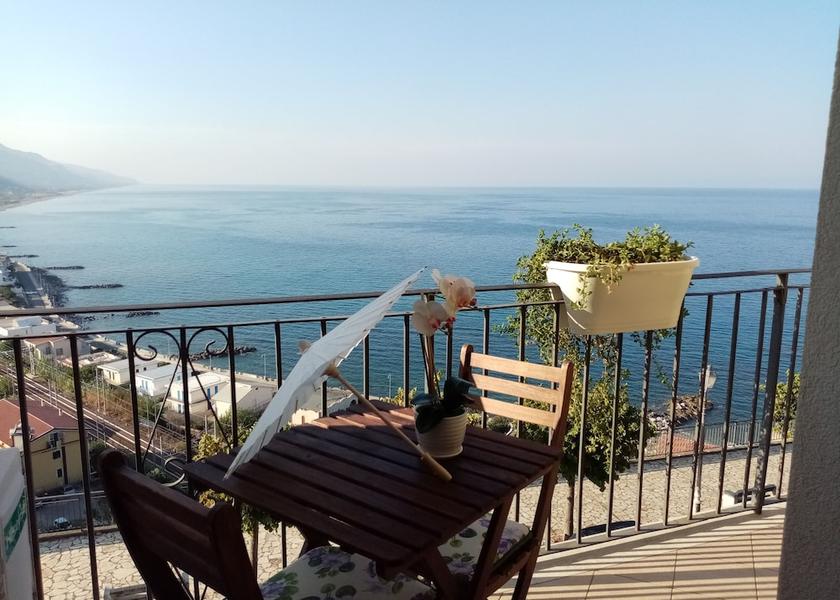 Calabria San Lucido Exterior Detail