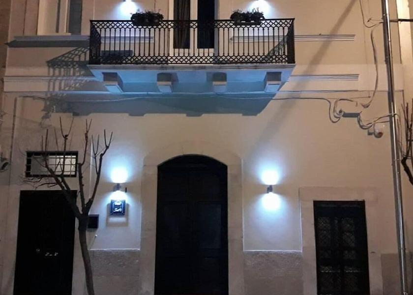 Puglia Canosa di Puglia Facade