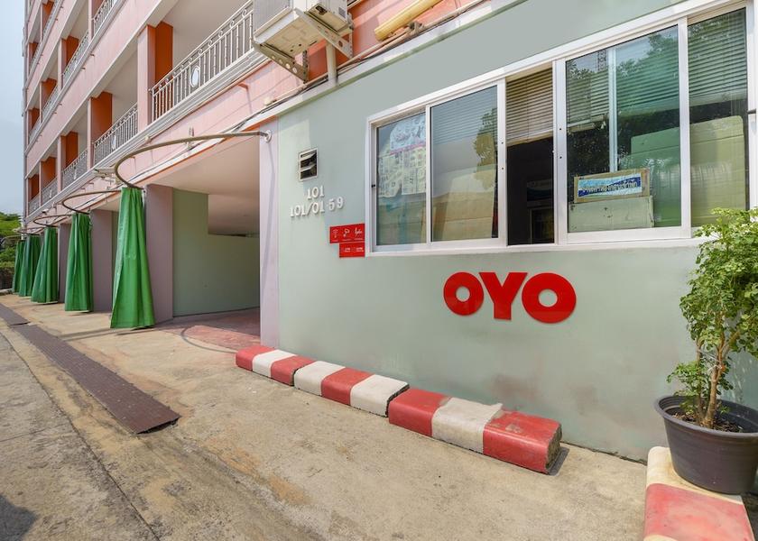 Nakhon Pathom Nakhon Chai Si Reception