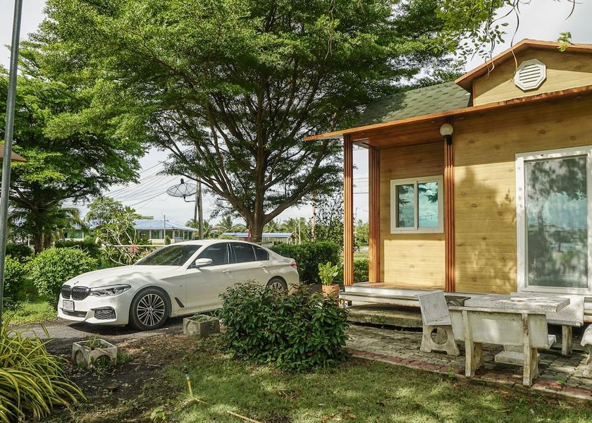 Nakhon Pathom Nakhon Chai Si Facade