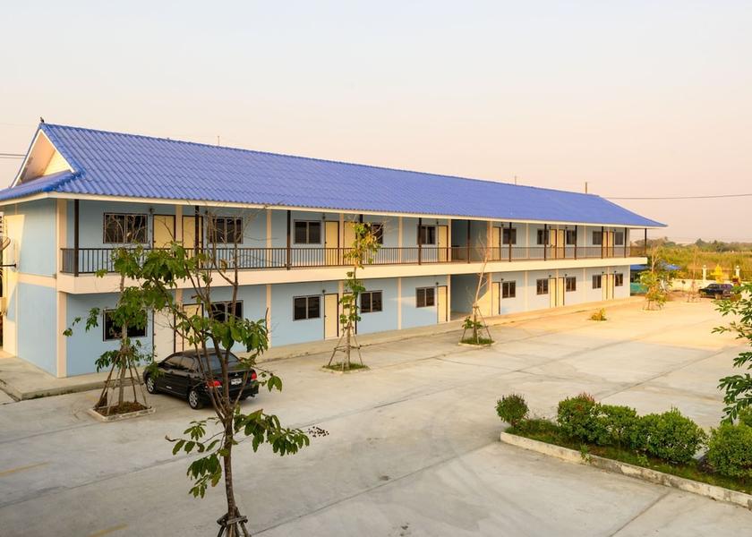 Nakhon Pathom Nakhon Chai Si Facade