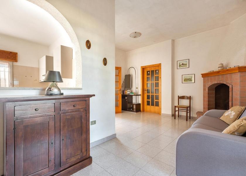 Puglia Lizzano Interior Entrance