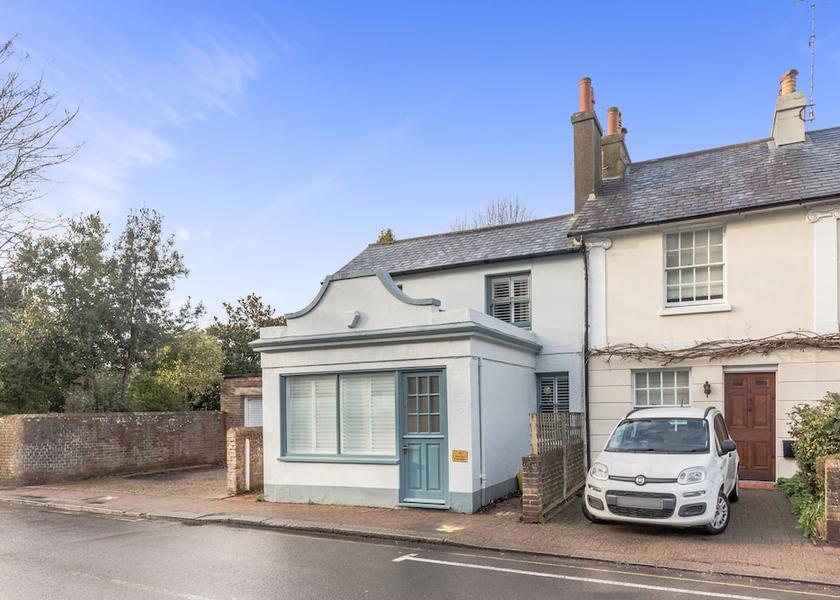 England Hassocks Exterior Detail