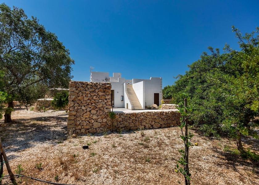 Puglia Maruggio Exterior Detail