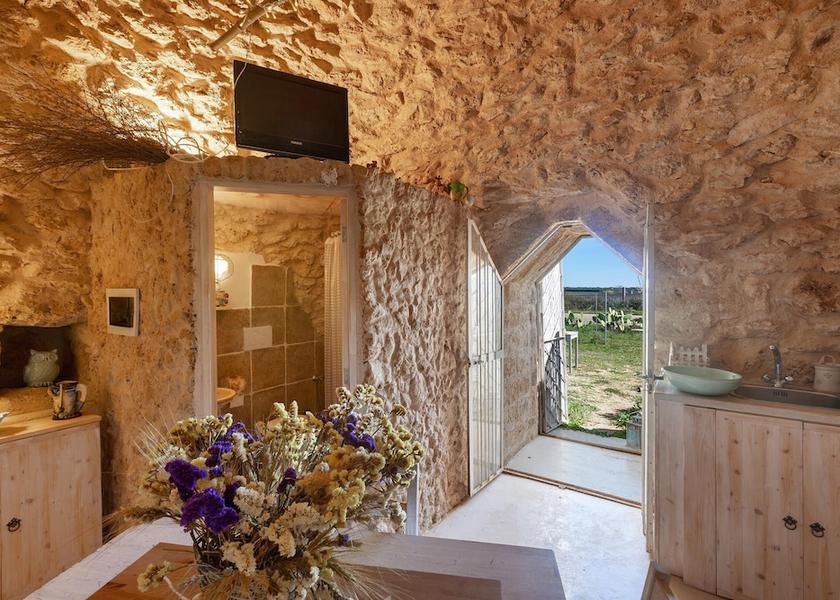 Puglia Maruggio Interior Entrance