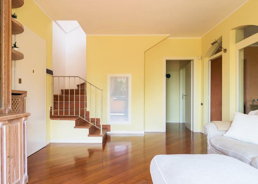 Lombardy Arese Room